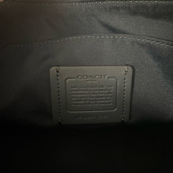 Coach Clara Shoulder Bag/Crossbody With Horse And Carriage HTF - Picture 13 of 13